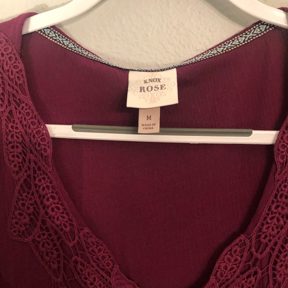 Knox Rose Burgundy top - Picture 2 of 2